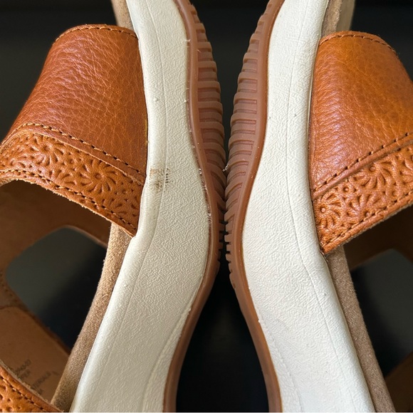 NWOB Halsa Footwear Cassandra Wedge Sandal In Dark Mango, Size 7M - Picture 10 of 12